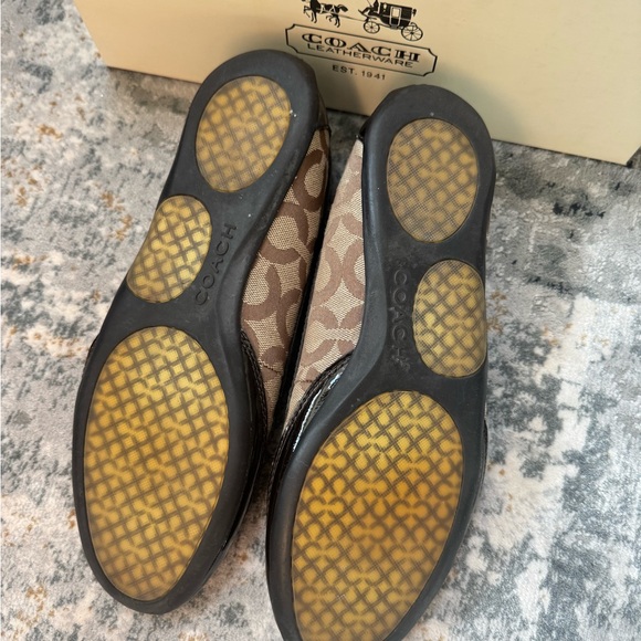 Coach Women's Black and Tan Loafers - Picture 4 of 7